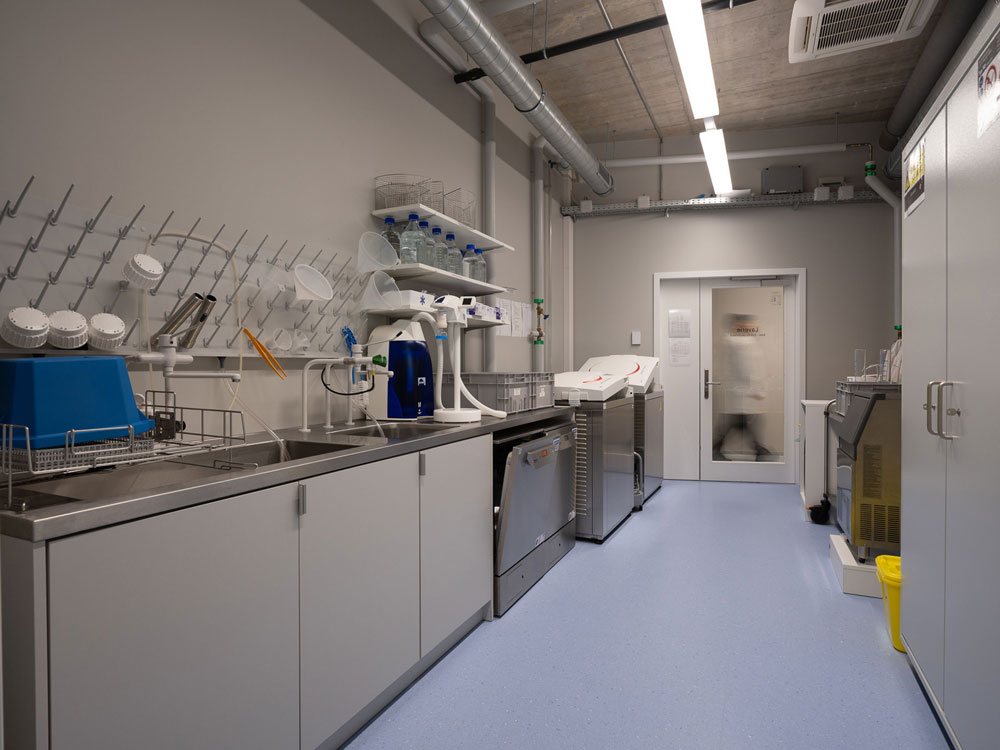 Autoclave room