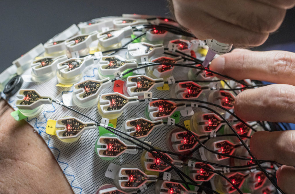 M/EEG & Neuromodulation Platform